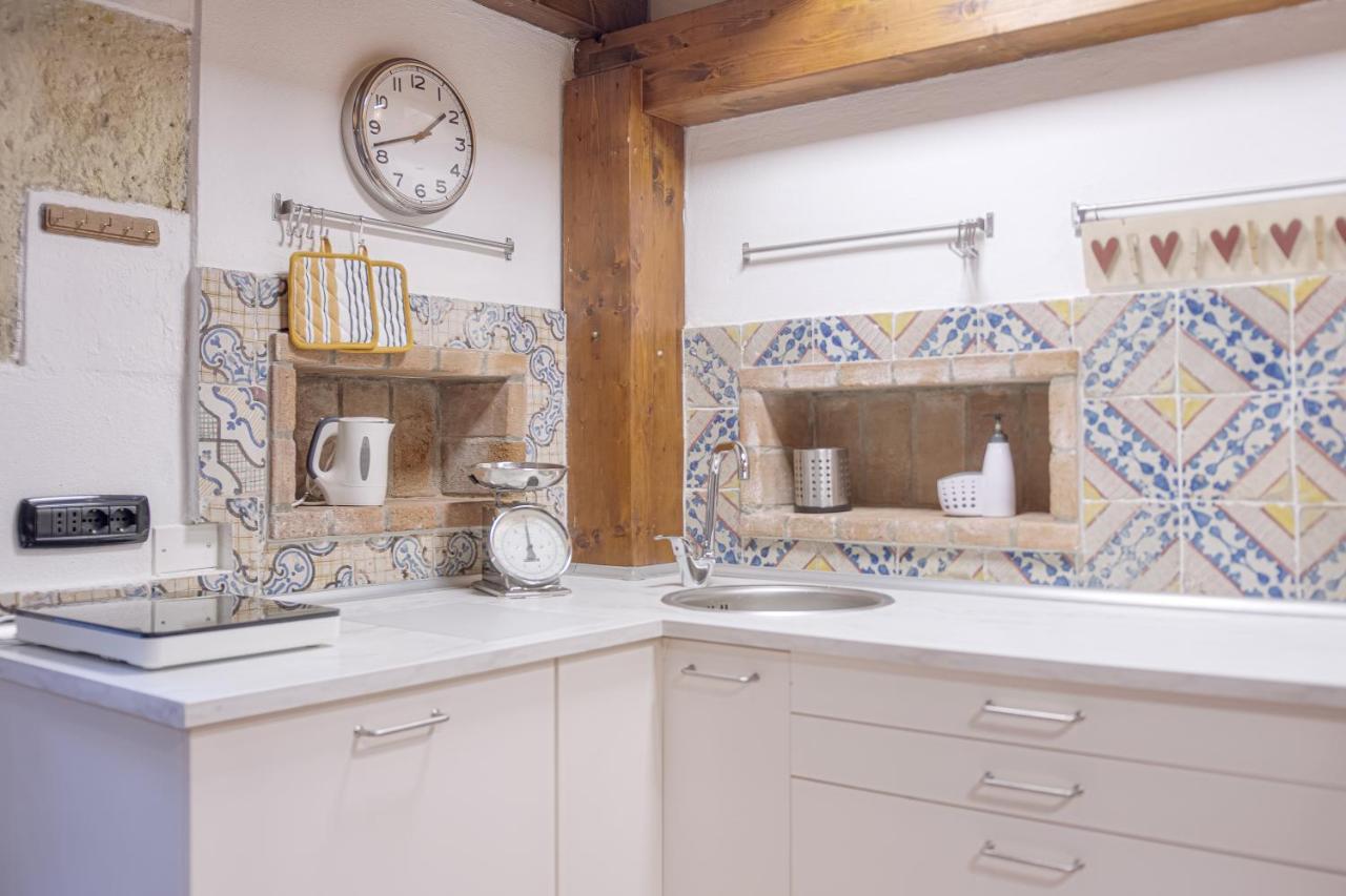 קליארי Right House - Small Garden In Old Town - Historical Castle District מראה חיצוני תמונה