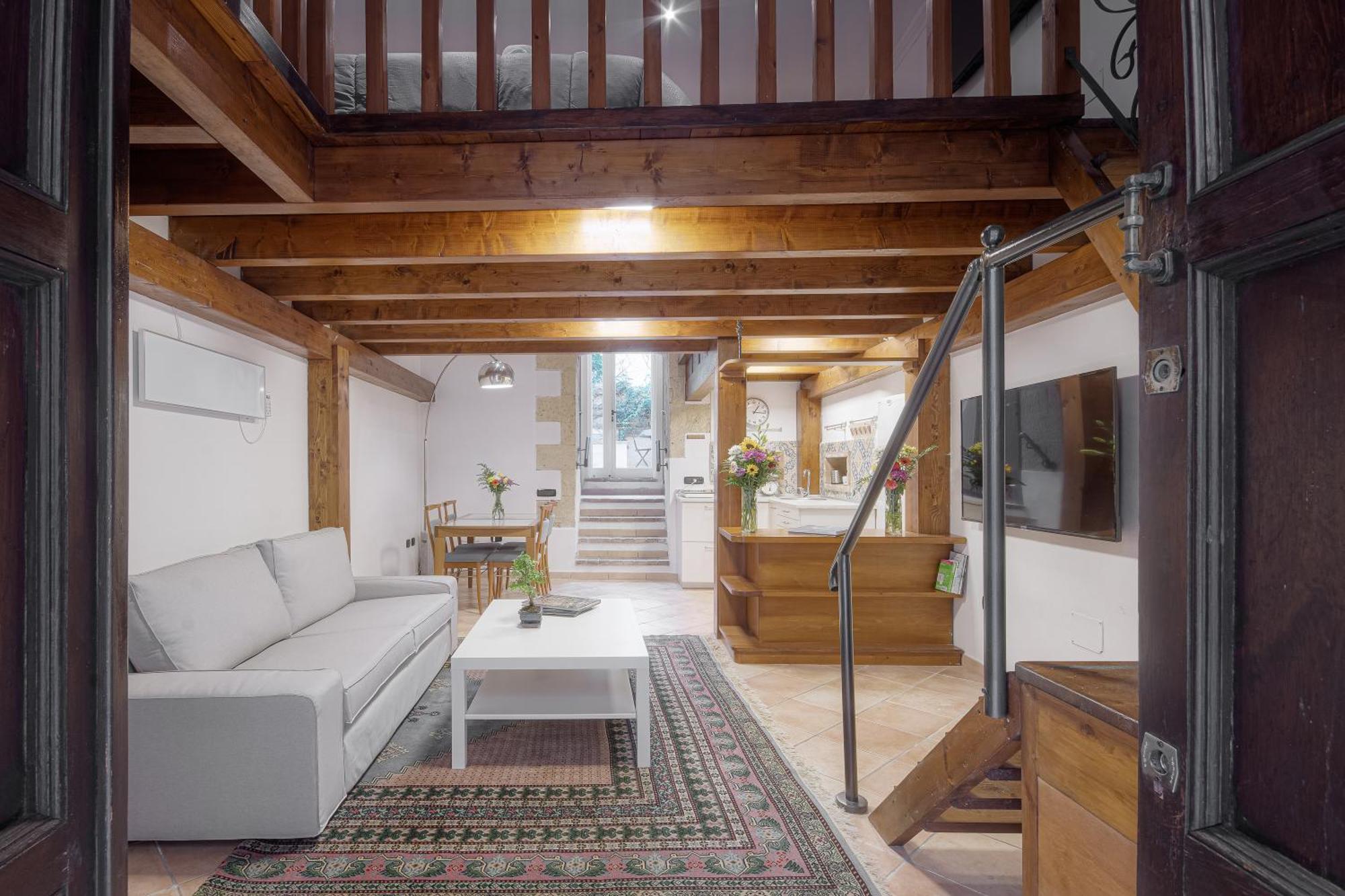 קליארי Right House - Small Garden In Old Town - Historical Castle District מראה חיצוני תמונה