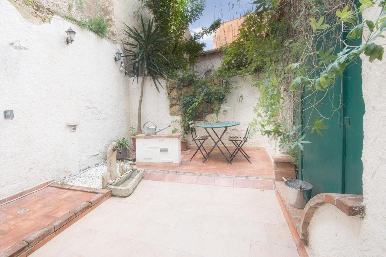 קליארי Right House - Small Garden In Old Town - Historical Castle District מראה חיצוני תמונה